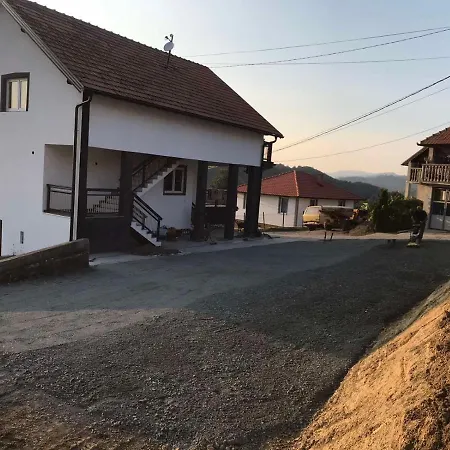 Alma * Kalesija